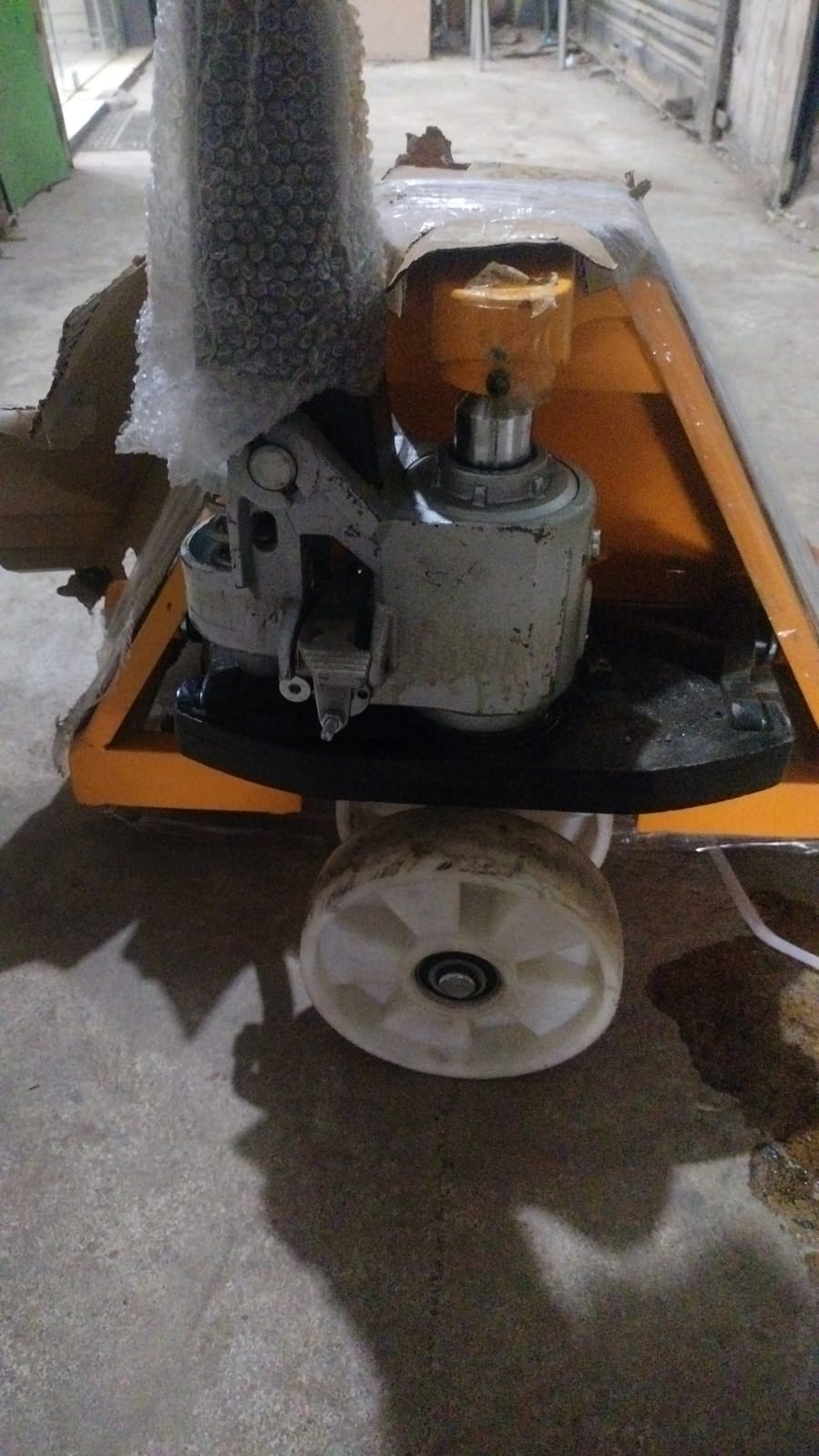 Material handling equipment and spare parts 20